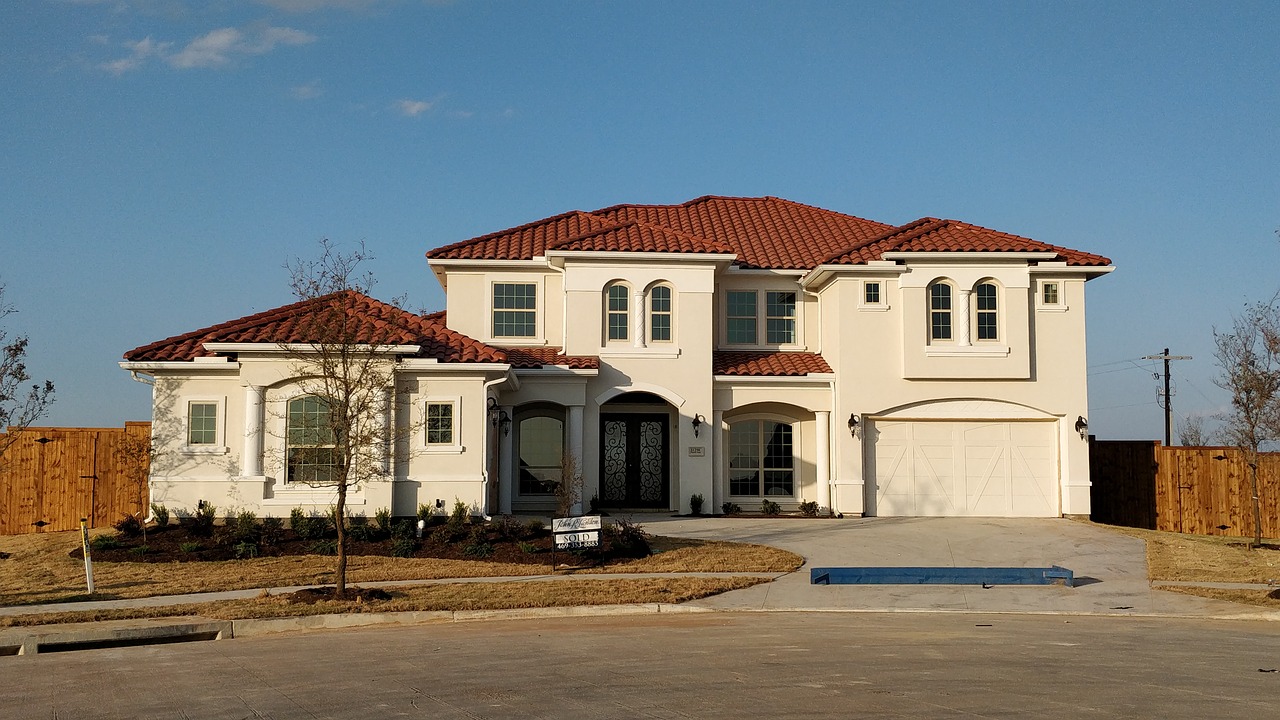 real estate lawyer